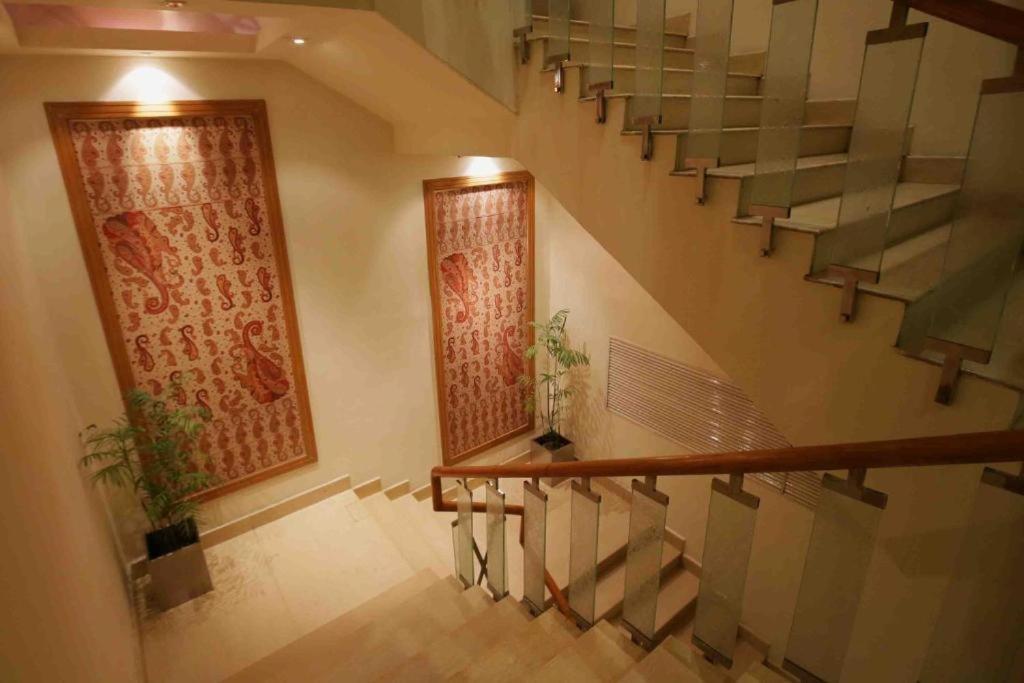 Park Lane Hotel Lahore Esterno foto