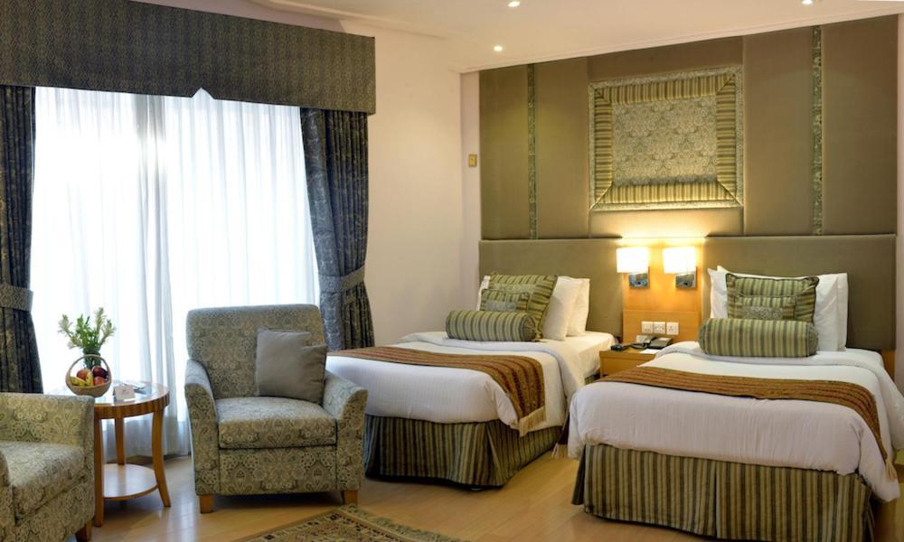 Park Lane Hotel Lahore Esterno foto