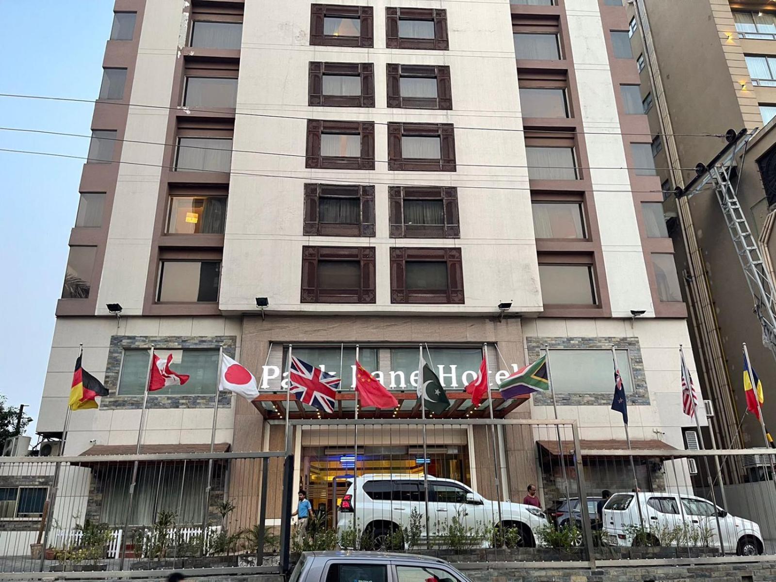 Park Lane Hotel Lahore Esterno foto